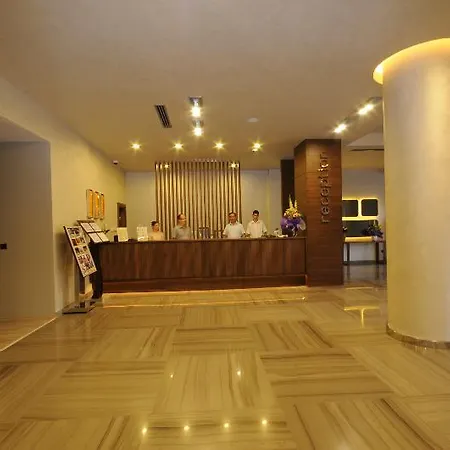 Sunrise 4* مرمريس